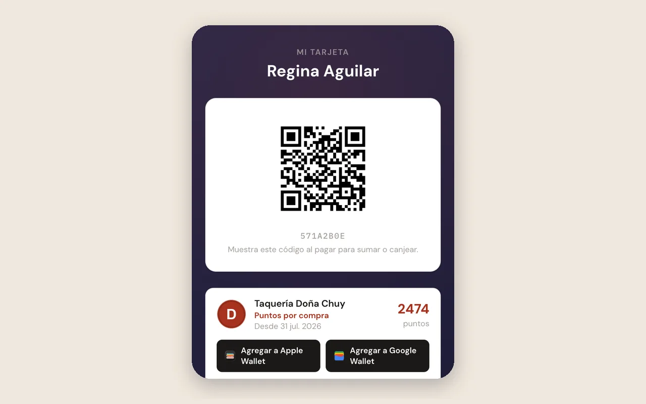 Tarjeta digital de un cliente con su QR, sus puntos y los botones de Apple y Google Wallet